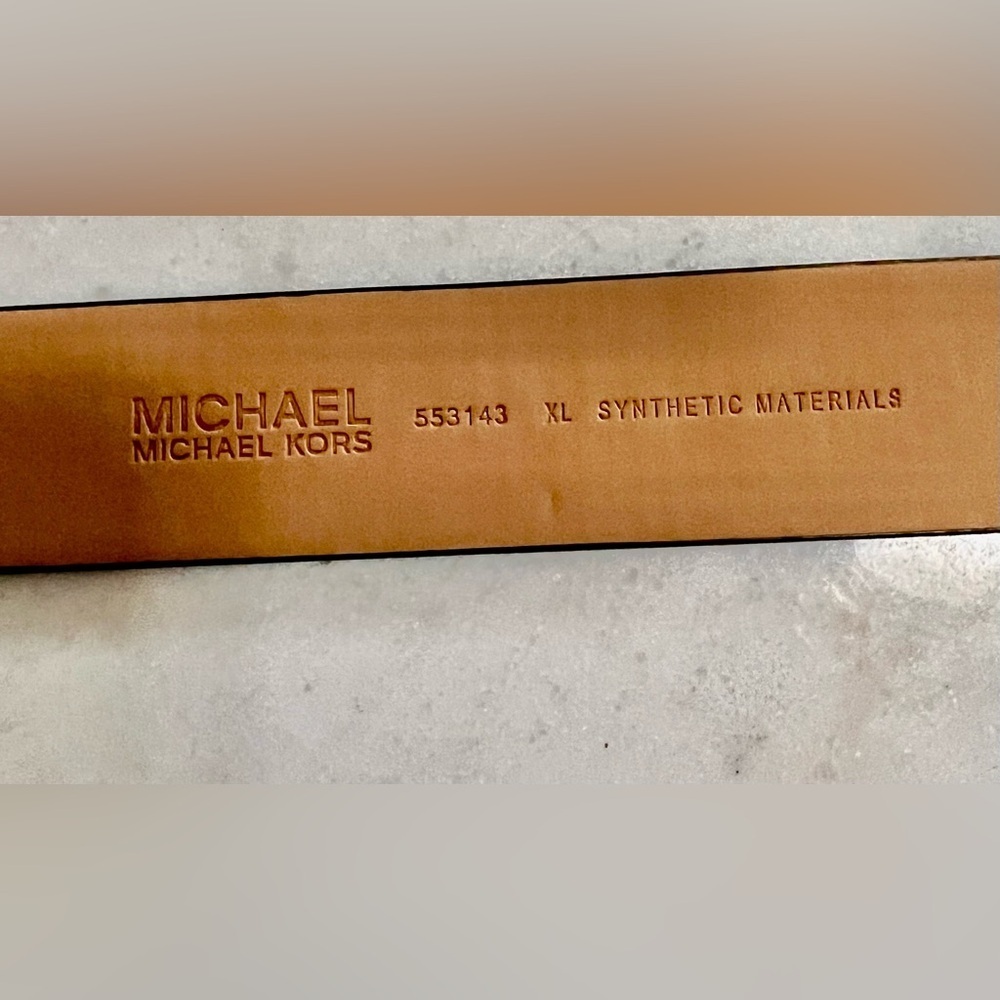 Michael Kors  Logo Print Black/Gray Leather Belt Size XL Mens - Picture 6 of 6